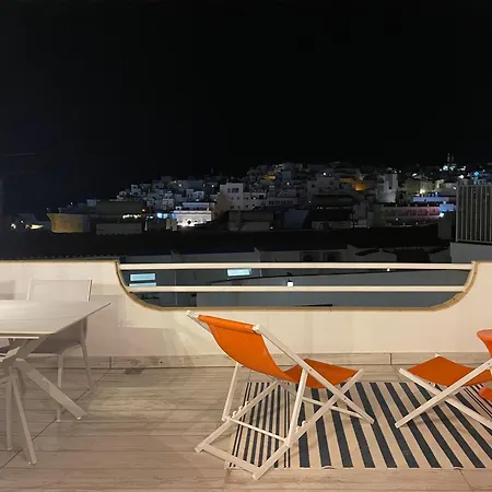 Apartmán Ocean Balcony Terrace Sea View And Pool