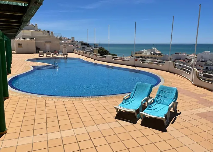 Ocean Balcony Terrace Sea View And Pool Apartman