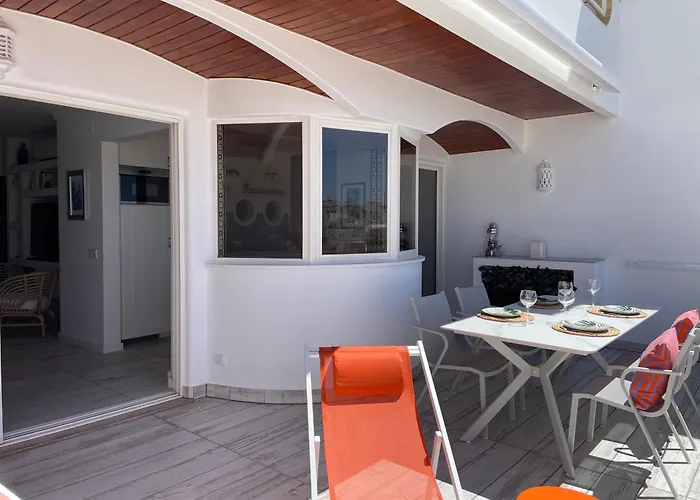 Ocean Balcony Terrace Sea View And Pool Apartman *