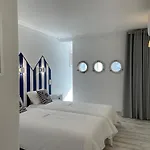 Ocean Balcony Terrace Sea View And Pool Apartamento *